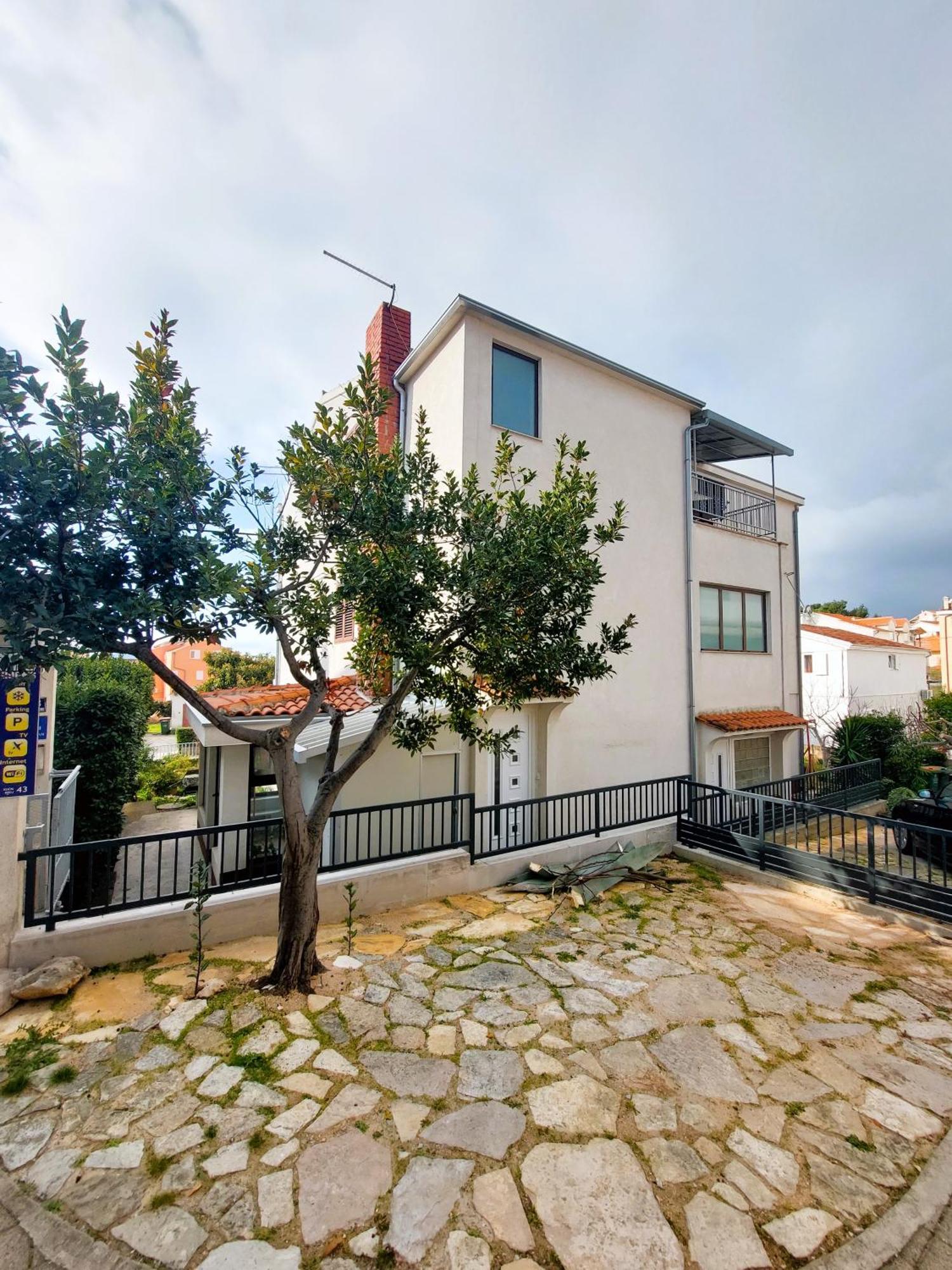 Apartmani Markoc Vodice Kültér fotó